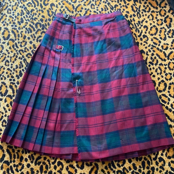 Vintage “The Scotch House” plaid wrap around buckle knee length kilt size 12 - Picture 4 of 14
